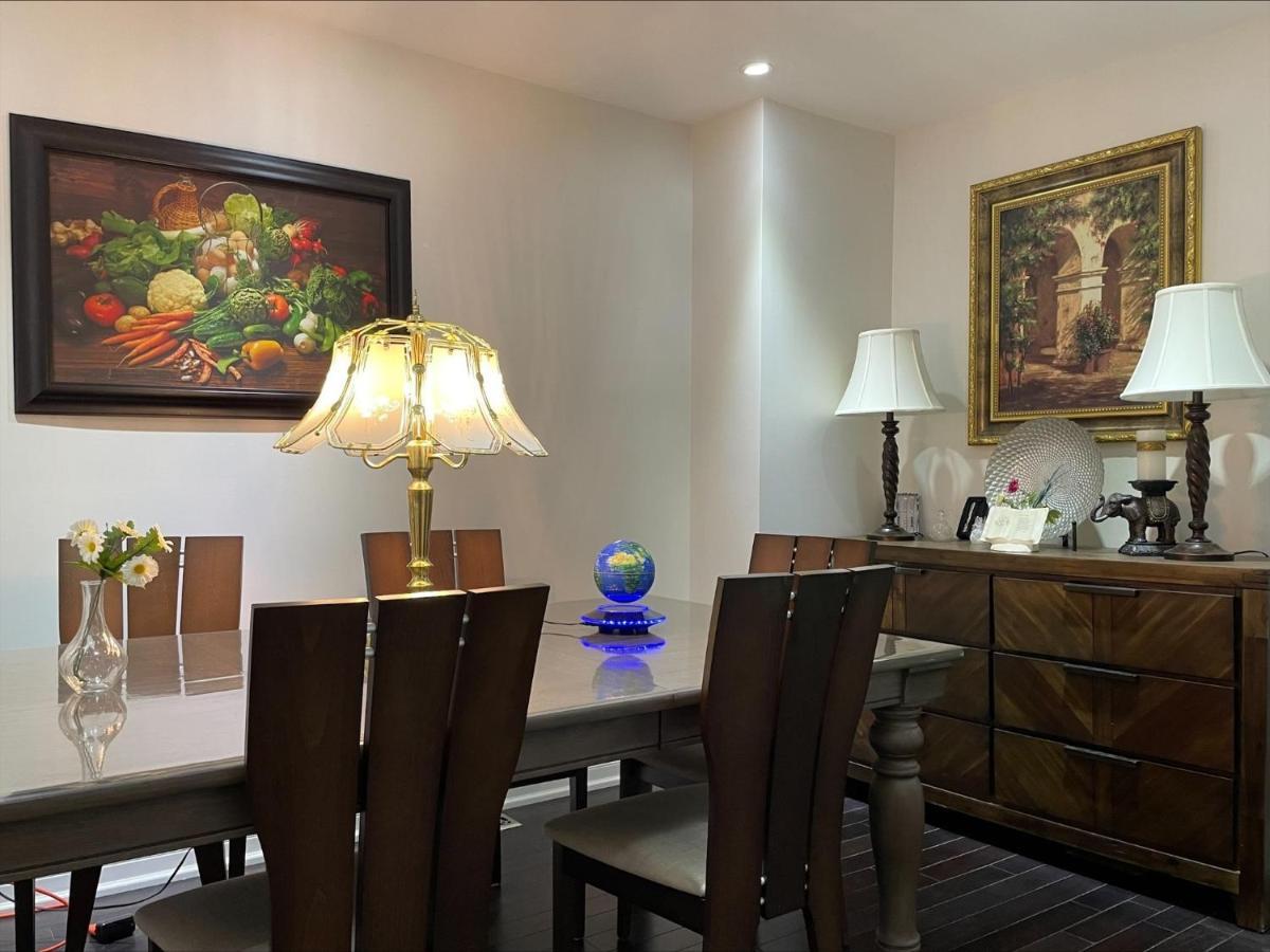 77 Nice And Warm Series Rooms Toronto Luaran gambar