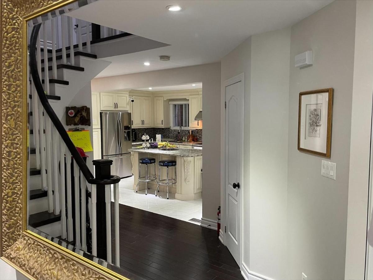 77 Nice And Warm Series Rooms Toronto Luaran gambar